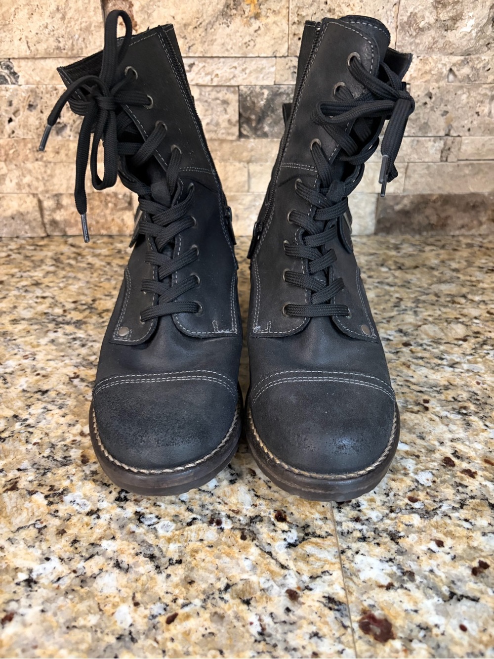 Taos Crave Women's Black Leather Combat Ankle Boots Lace Up Buckle Zip US 7-7.5